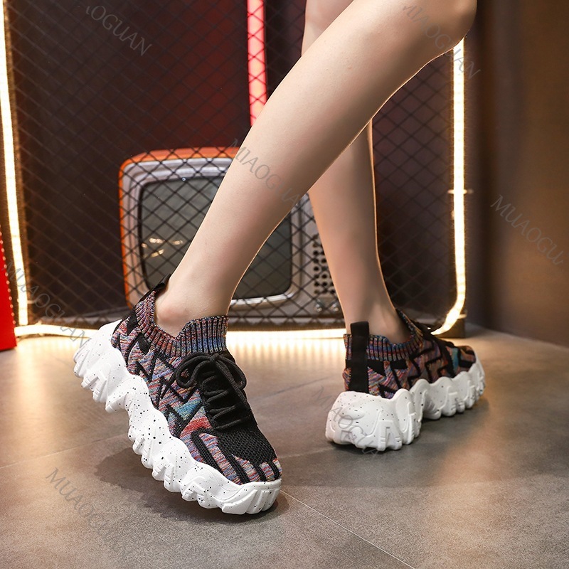 รองเท้าผ้าใบผู้หญิงแบบหนา ระบา - Running Gear For Women บทวิจารณ์และราคา