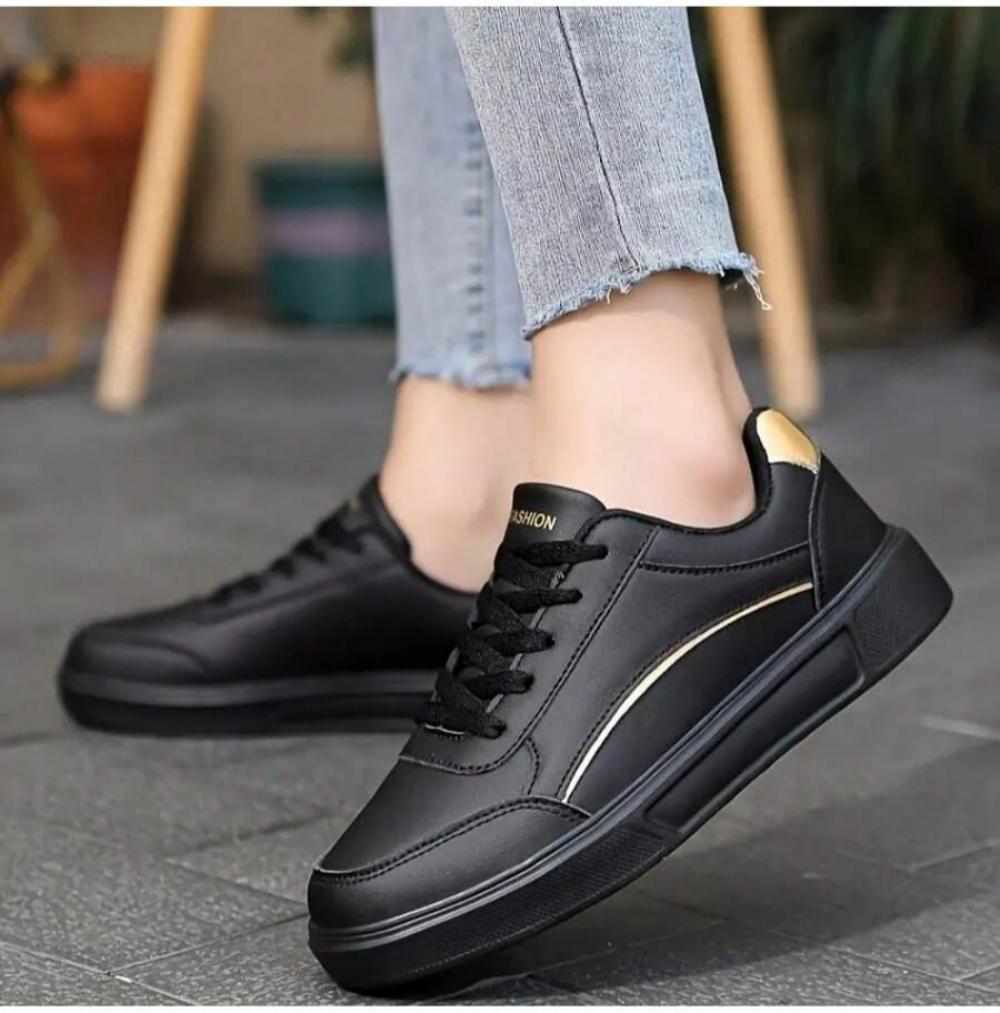 รองเท้าผ้าใบผู้หญิงสีขาวแบบลำล - Running Gear For Women บทวิจารณ์และราคา