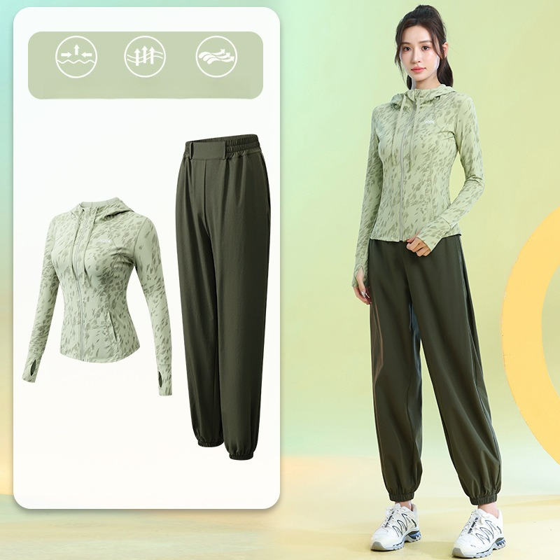 ชุดวิ่งผู้หญิงแขนยาวลายดอกไม้  - Running Gear For Women บทวิจารณ์และราคา
